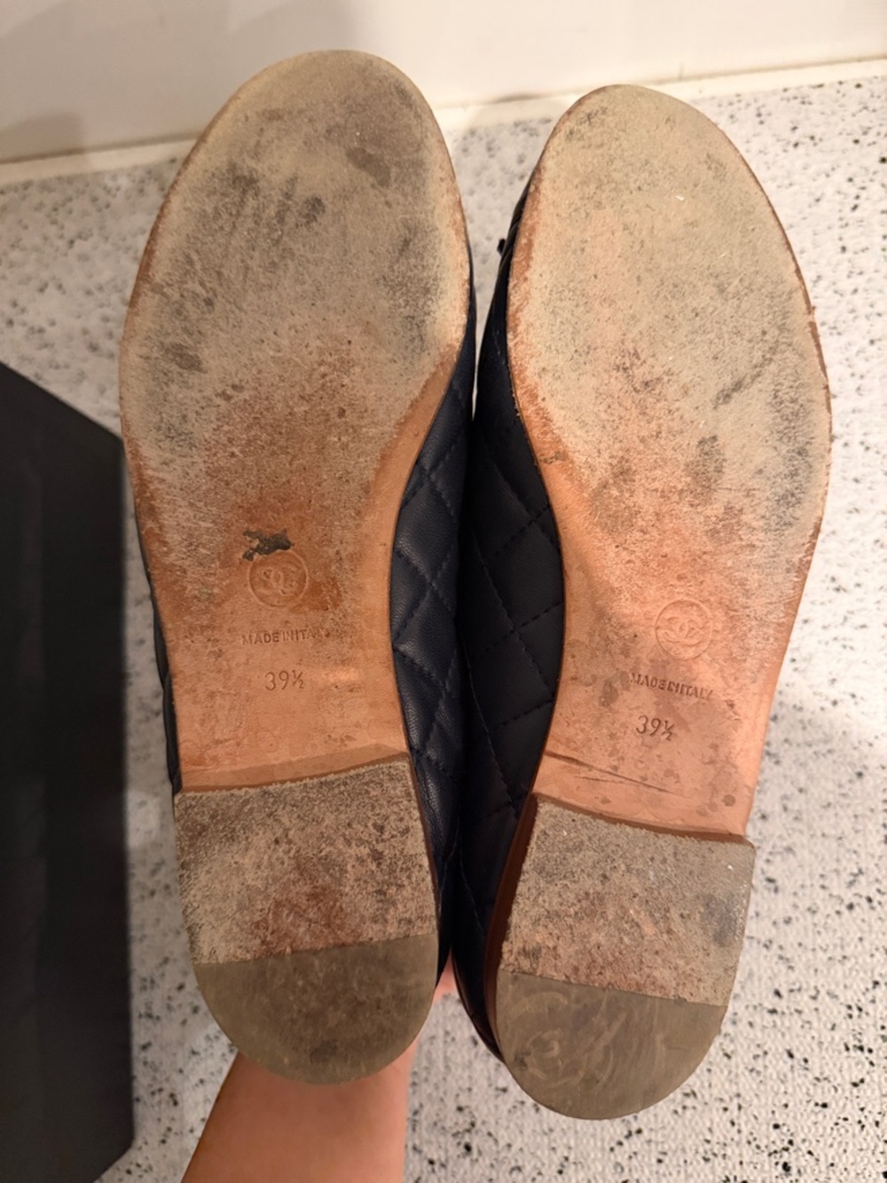 CHANEL Black Leather Cap-Toe Bow Ballet Flats size 9.5 39.5 navy blue - Picture 3 of 7